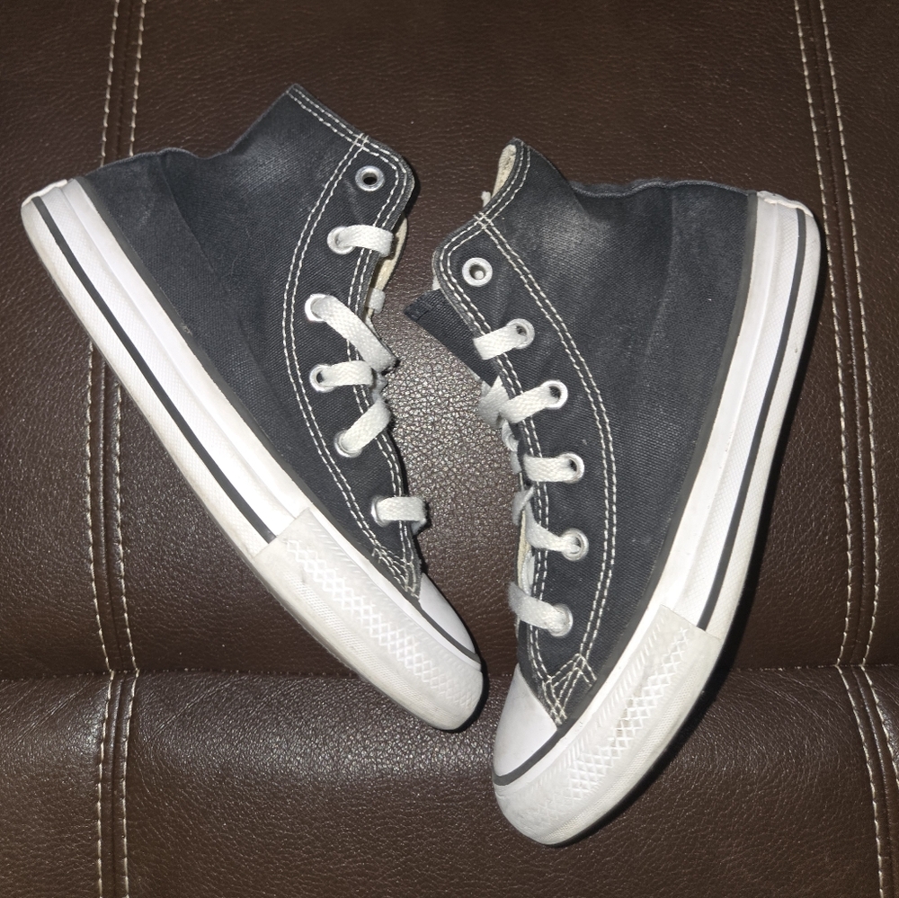 Converse Kids Black High-Top Sneakers Sz 13.5